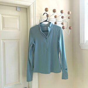 Under Amour - Run Athetlic Top 1/4 Zip Pullover Shirt - Light Blue - M